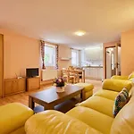 U Sustru By Interhome *